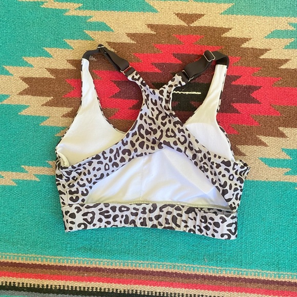 Leopard Sports Bra (L) - Picture 2 of 2
